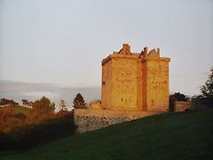 Отель Borthwick Castle Горбридж Экстерьер фото